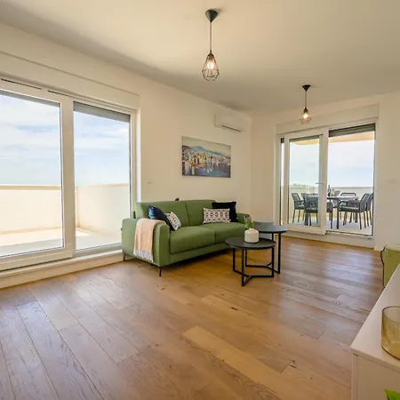 Appartamento Blik Sea View Family Murter