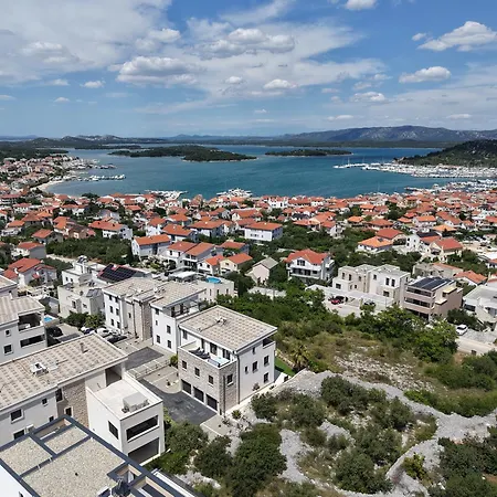 Appartamento Blik Sea View Family Murter